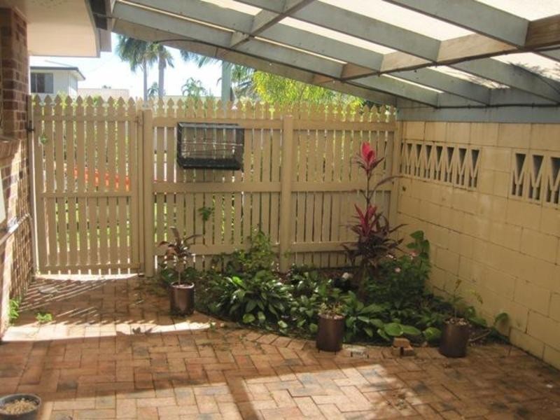 1/64 Arthur Street, Aitkenvale QLD 4814