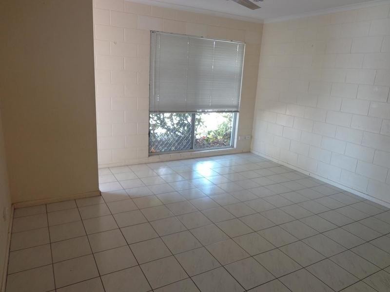 2/58 Cook Street, North Ward QLD 4810