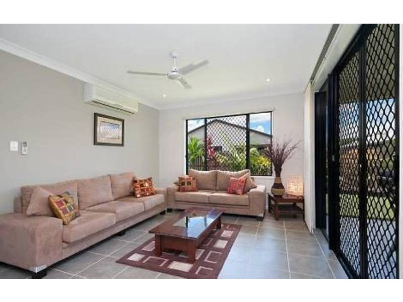 10 Skylark Place, Kelso QLD 4815