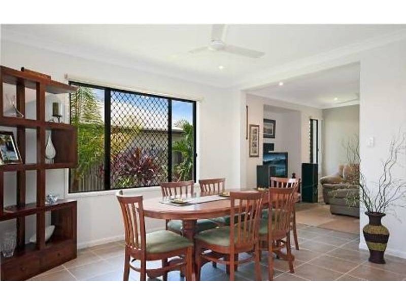 10 Skylark Place, Kelso QLD 4815