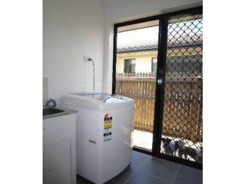 10 Skylark Place, Kelso QLD 4815