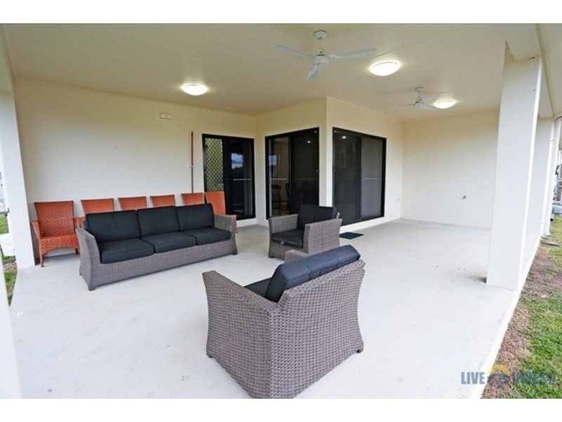 2 Sykes Close, Burdell QLD 4818