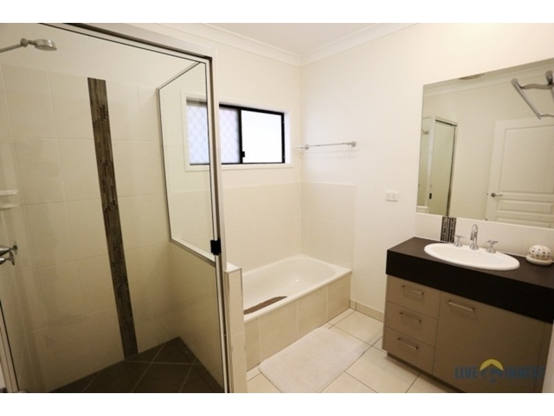 2 Sykes Close, Burdell QLD 4818