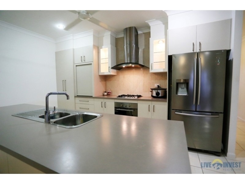 2 Sykes Close, Burdell QLD 4818