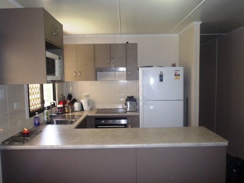 86 First Avenue, Railway Estate QLD 4810