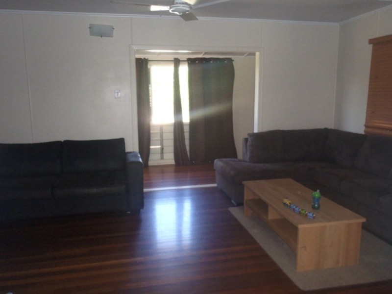 86 First Avenue, Railway Estate QLD 4810