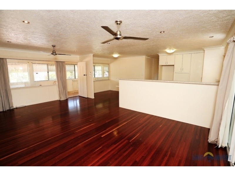 34 Choonda Street, Cranbrook QLD 4814