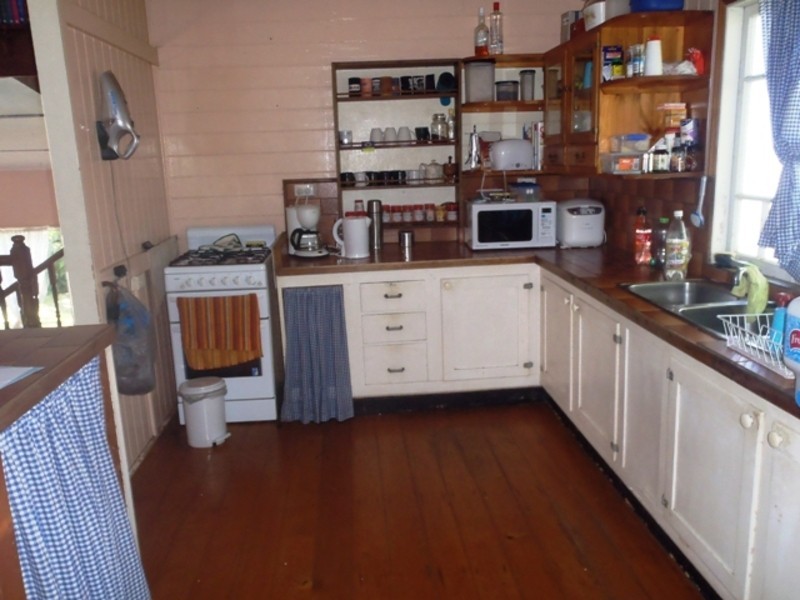 148  Kings Road, Pimlico QLD 4812