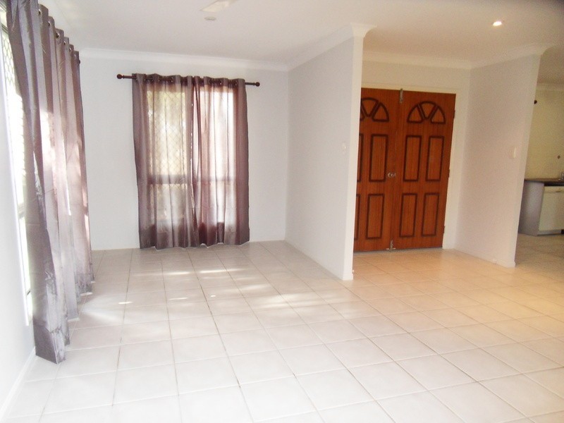 8 Goicoechea Drive, Bushland Beach QLD 4818