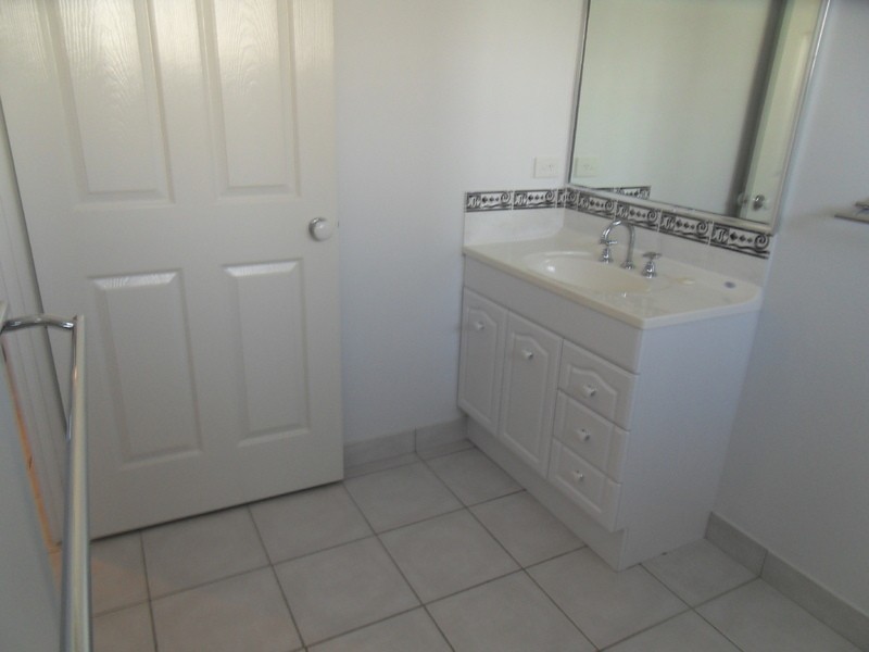 8 Goicoechea Drive, Bushland Beach QLD 4818