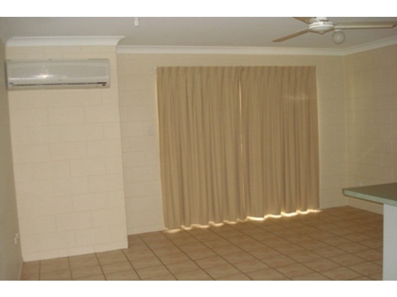 13/14 Nix Street, West End QLD 4810