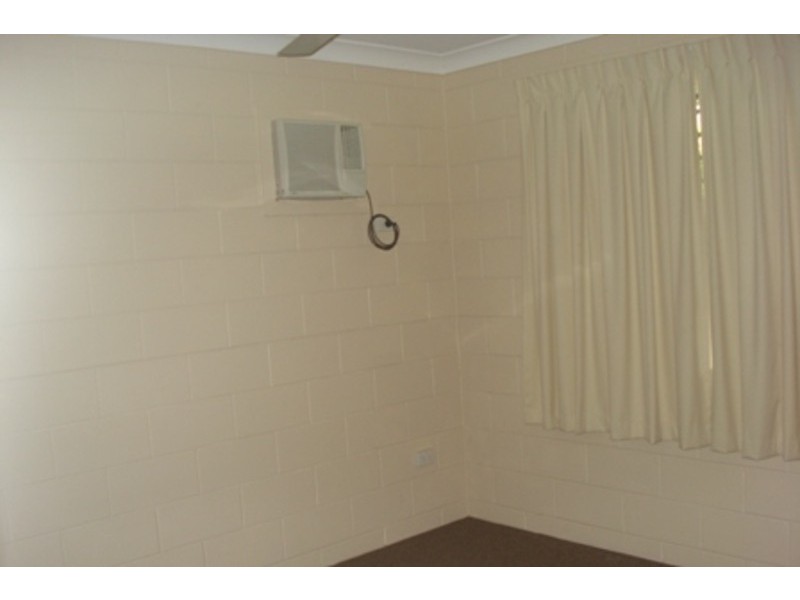 13/14 Nix Street, West End QLD 4810