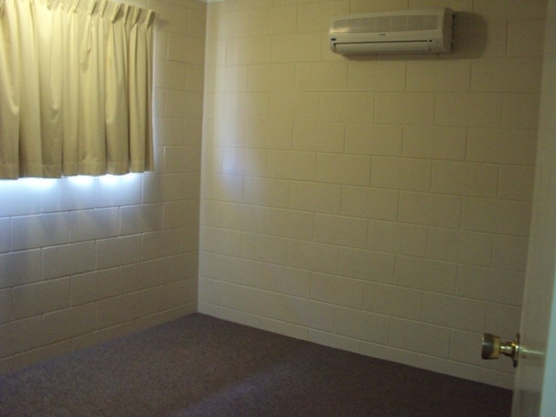 13/14 Nix Street, West End QLD 4810