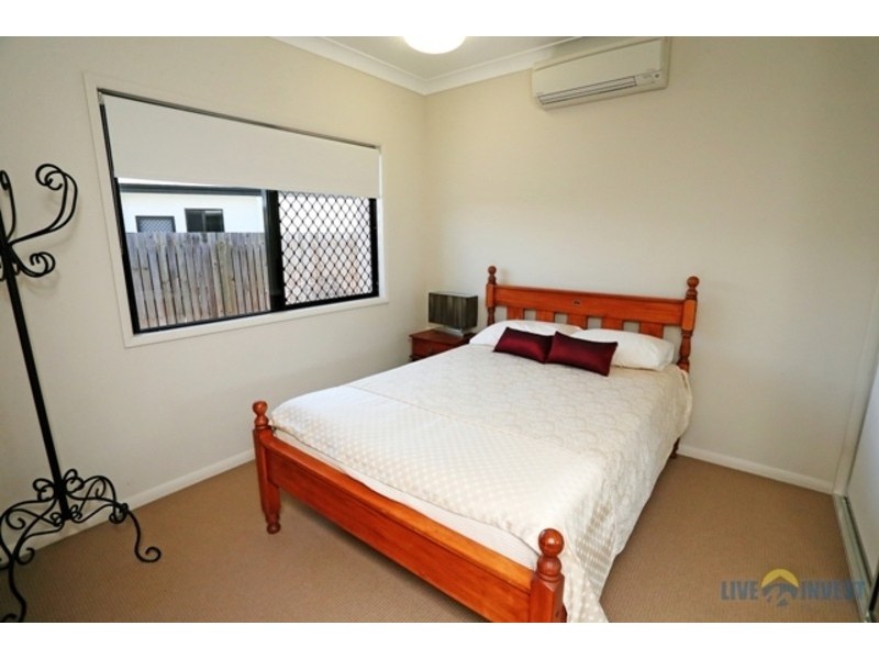 7 Batiki Circuit, Burdell QLD 4818