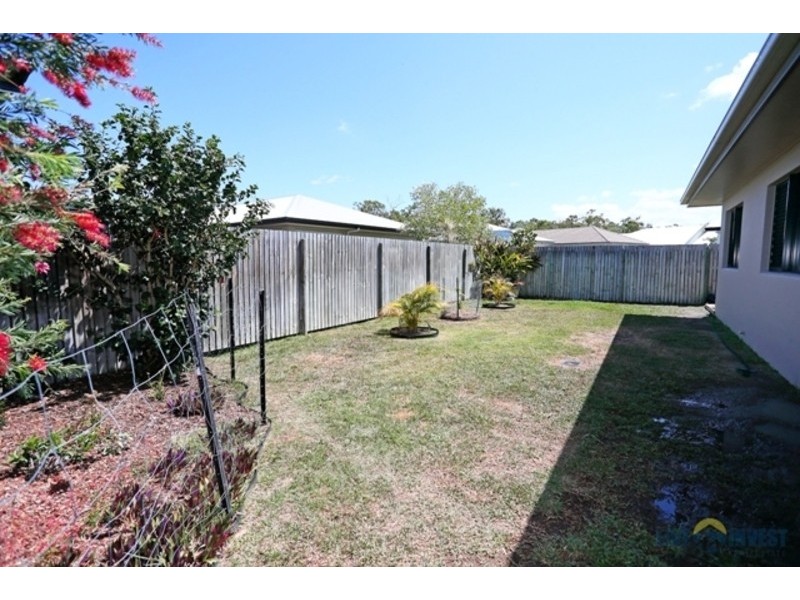 7 Batiki Circuit, Burdell QLD 4818