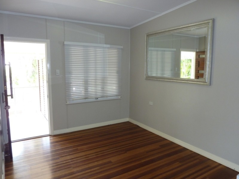 Rowes Bay QLD 4810
