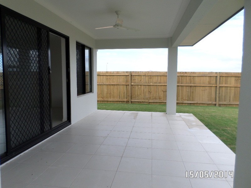 10 Marblewood Cct, Mount Low QLD 4818