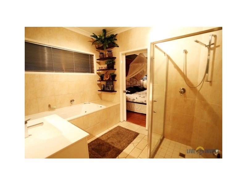 6 Bath Court, Kirwan QLD 4817