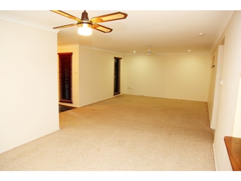 45 Winston Crescent, Kirwan QLD 4817