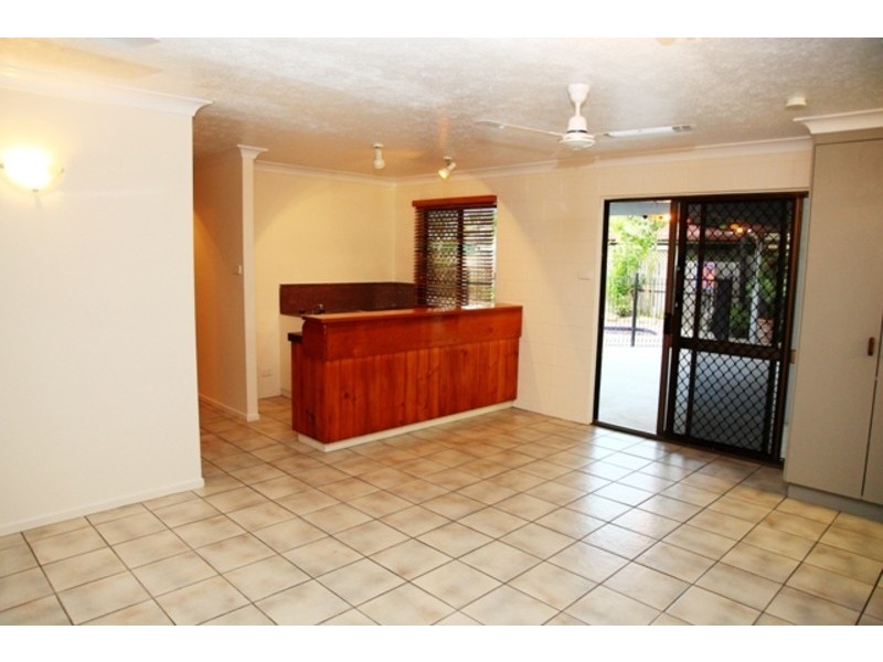 45 Winston Crescent, Kirwan QLD 4817