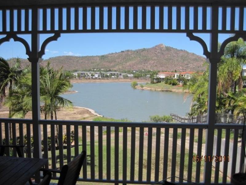 7/12-14 Martinez Avenue, West End QLD 4810