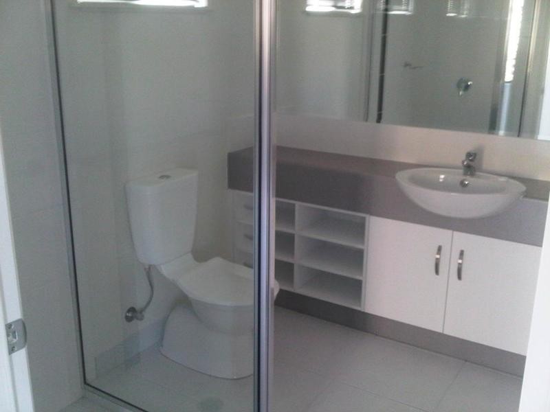 12 Browning Street, Mount Louisa QLD 4814