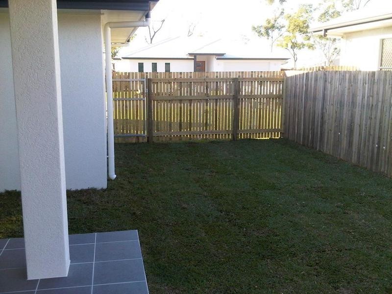 12 Browning Street, Mount Louisa QLD 4814