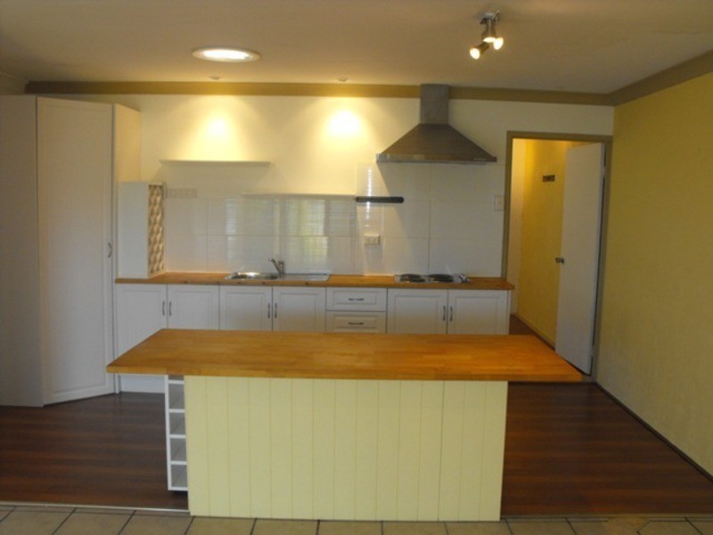 5/64 Warburton Street, North Ward QLD 4810