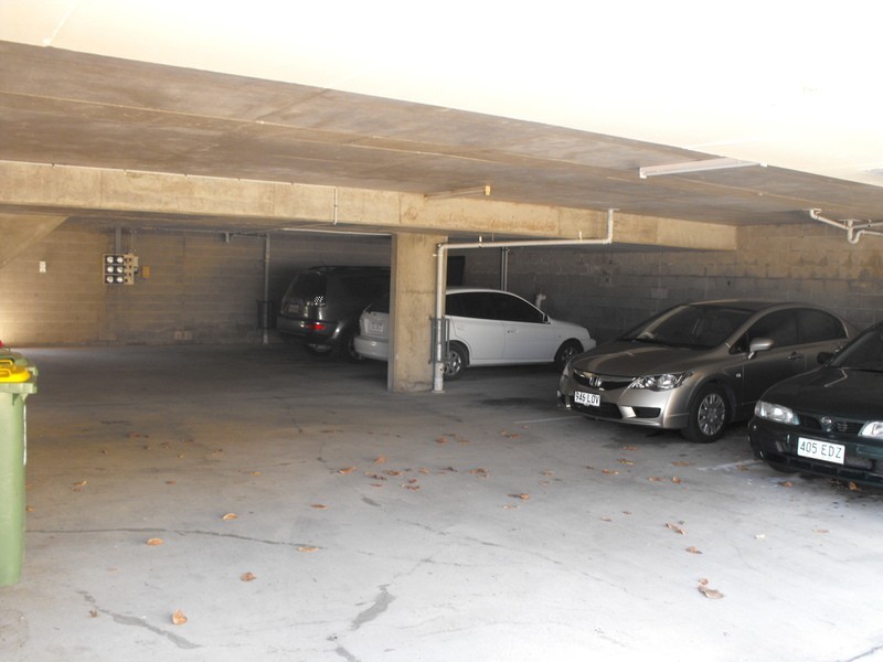 5/64 Warburton Street, North Ward QLD 4810