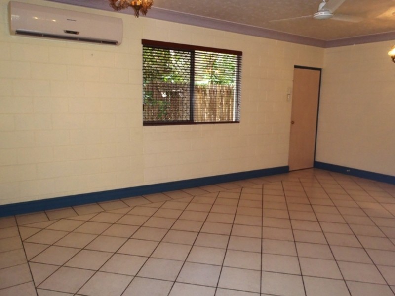 1/6 Mary Street, West End QLD 4810