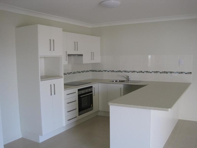 8  Chloe Court, Mount Louisa QLD 4814