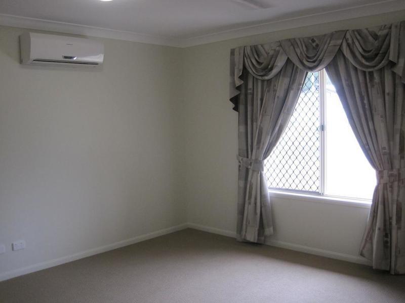 8  Chloe Court, Mount Louisa QLD 4814