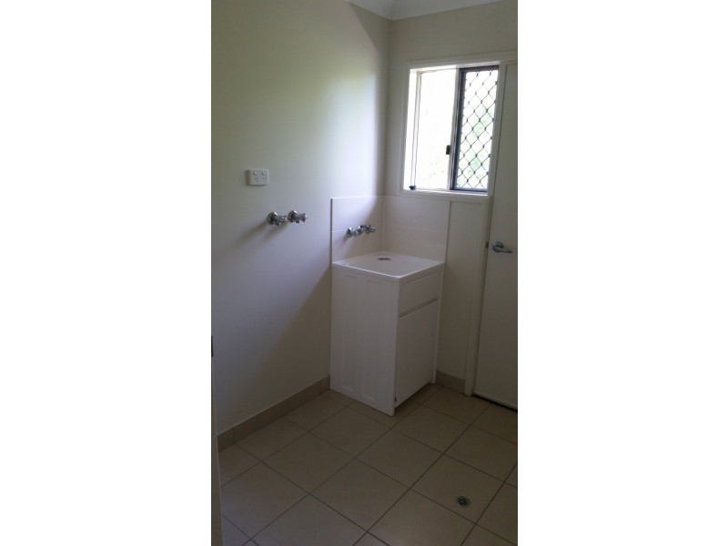 8  Chloe Court, Mount Louisa QLD 4814