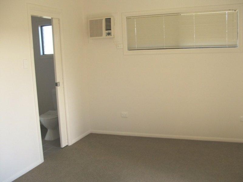 15 Coolaree Drive, Bushland Beach QLD 4818