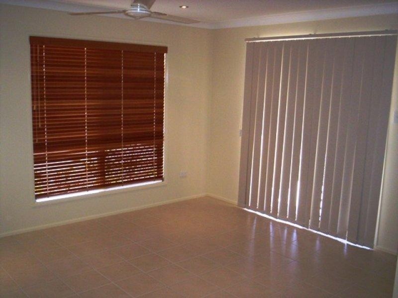 9/10 Renecol Avenue, Rasmussen QLD 4815