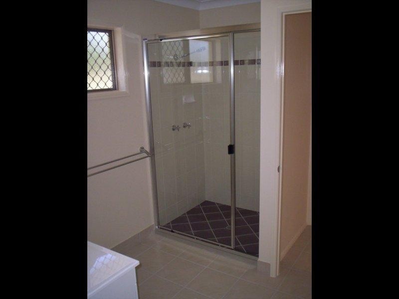 9/10 Renecol Avenue, Rasmussen QLD 4815