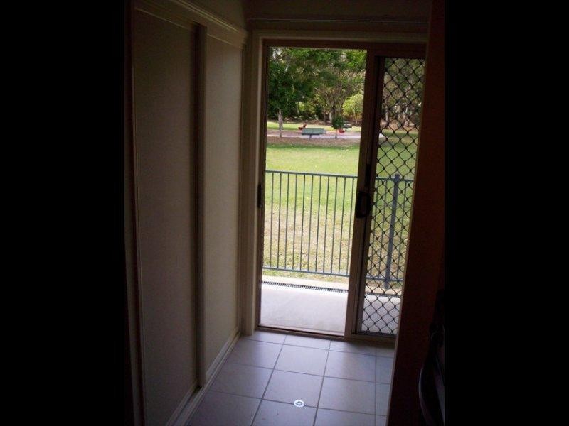 9/10 Renecol Avenue, Rasmussen QLD 4815