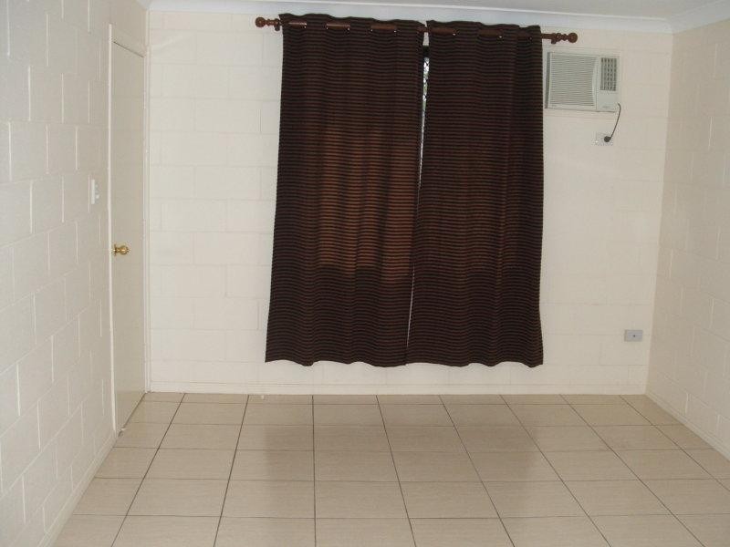 2/13 Granville Street, Pimlico QLD 4812