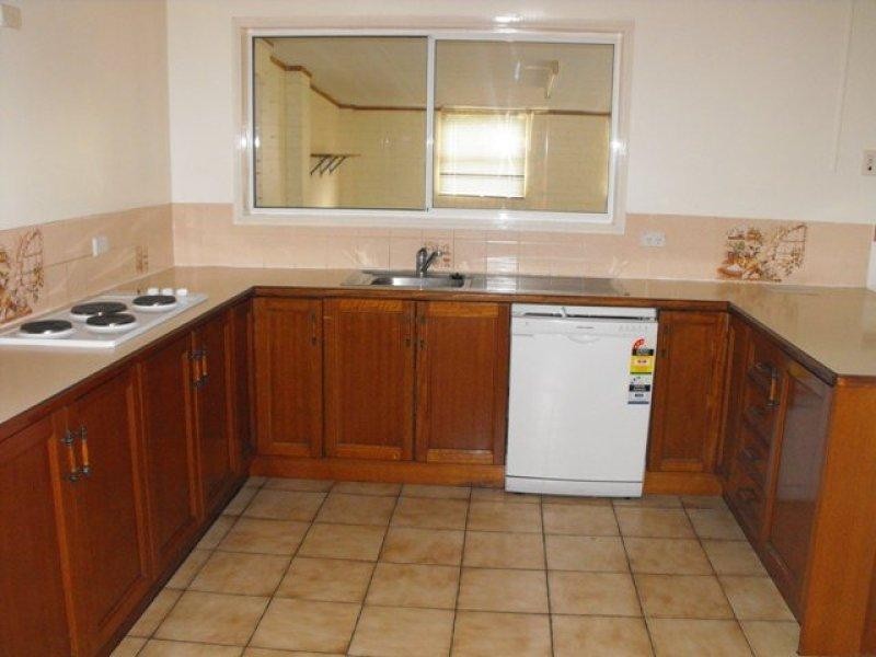 9 Elberry Crescent, Kelso QLD 4815