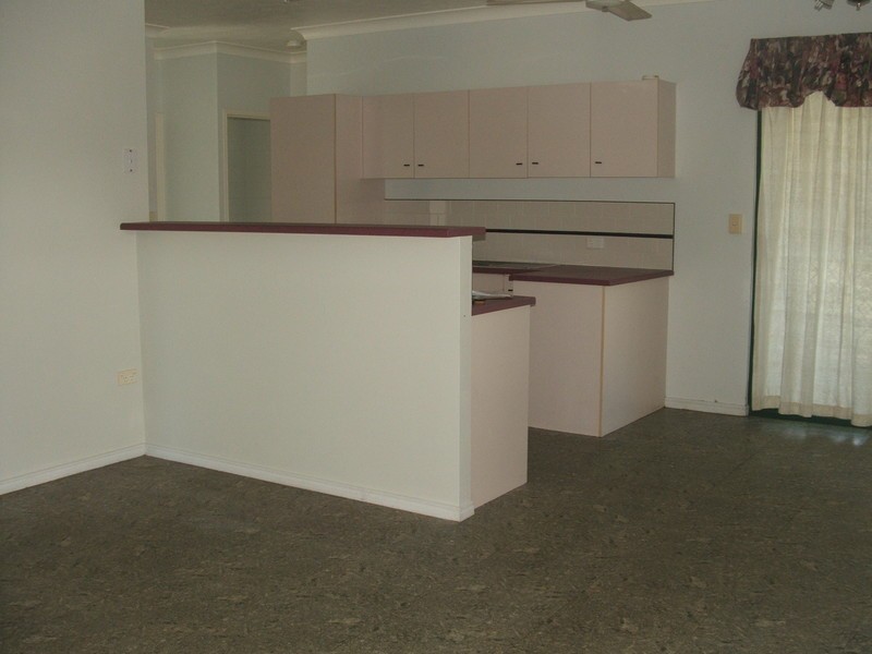 9 Raven Court, Kelso QLD 4815