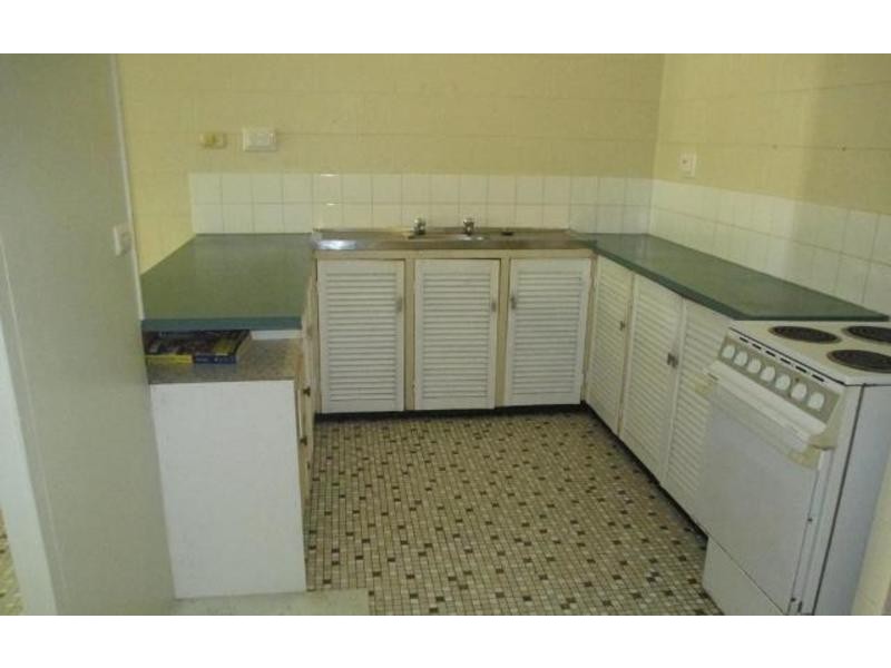 3/94 Eyre Street, North Ward QLD 4810