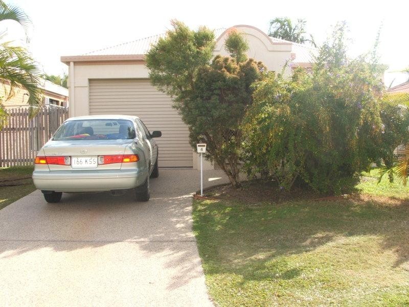 4 Bluelake Court, Kirwan QLD 4817