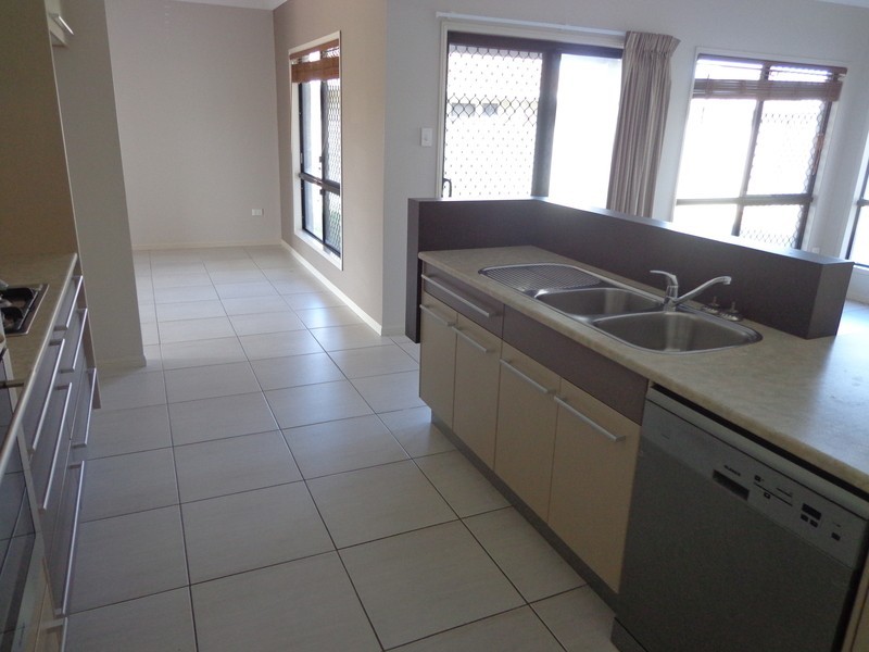 Bohle Plains QLD 4817