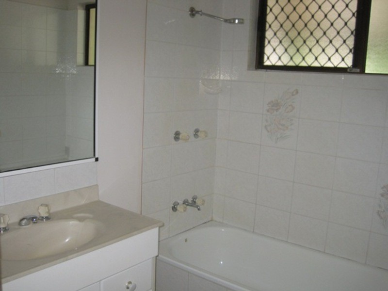 46 Griffey Street, Burdell QLD 4818