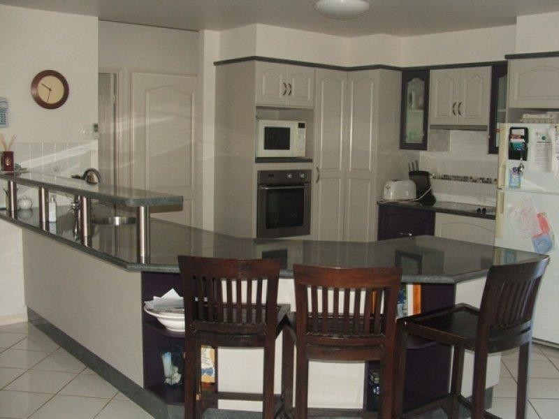 9 Marita Court, Bushland Beach QLD 4818