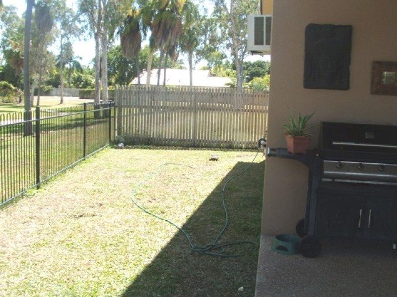 9 Marita Court, Bushland Beach QLD 4818