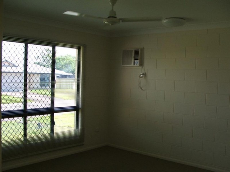4 Thornbill Close, Kelso QLD 4815