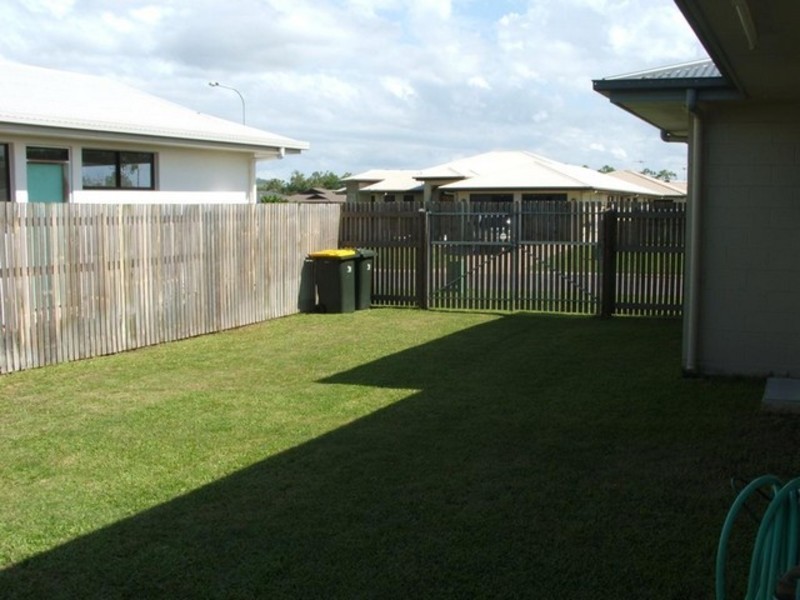 4 Thornbill Close, Kelso QLD 4815