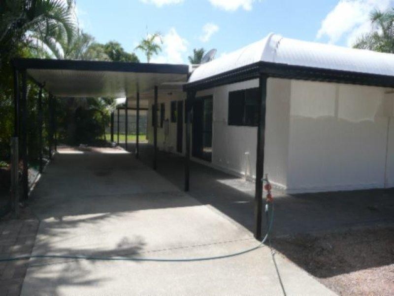 101 Marina Drive, Bushland Beach QLD 4818