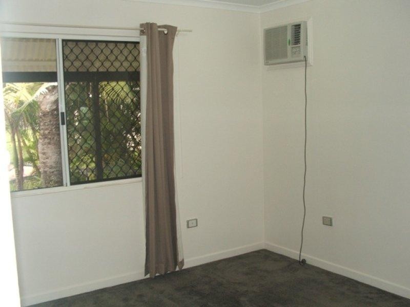 101 Marina Drive, Bushland Beach QLD 4818